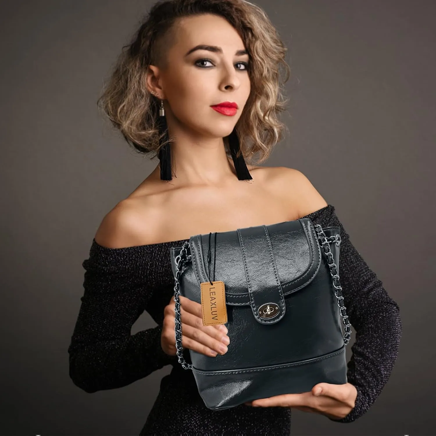 Mini Backpack Handbag for Women, Fashionable Vegan Leather Shoulder Bag with Metallic Chain Strap Drawstring